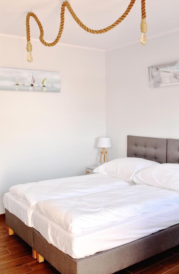Bed and Breakfast Zakotwiczeni Рева Экстерьер фото